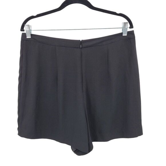 BCBGMAXAZRIA Black High-Waisted Shorts L Sheer Lightweight Pleated Flowy City - Picture 6 of 9